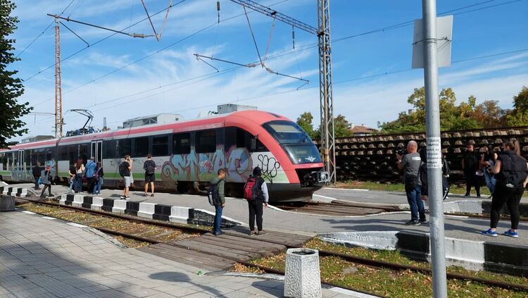 Асеновград иска промяна в графика на сутрешните влакове до Пловдив 