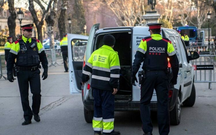 Заловиха рекордни за Европа 32 тона марихуана 