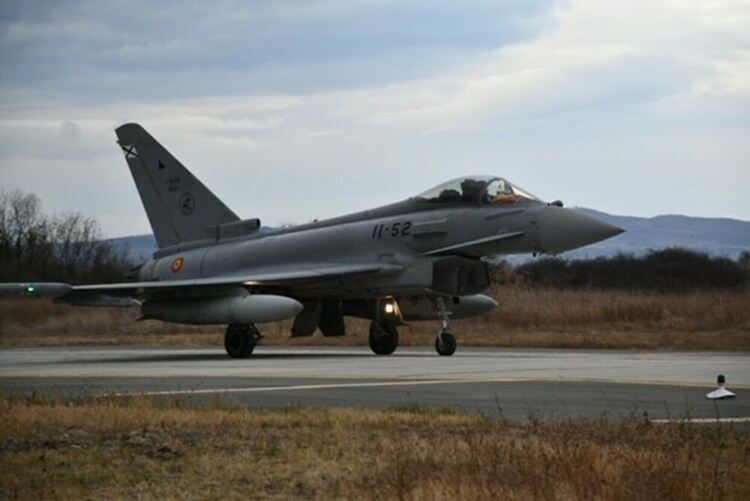Испанските Eurofighter изпълняват опознавателни полети във въздушното пространство на България