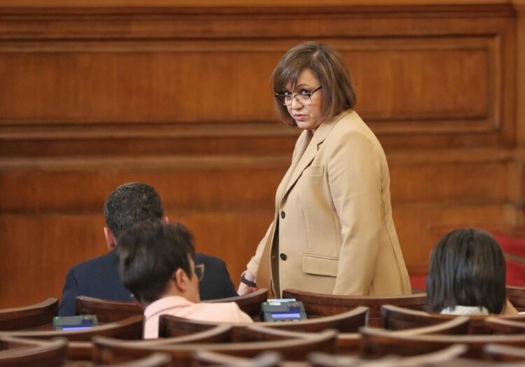 Нинова заяви, че утре ще отидат на среща с Николай Габровски