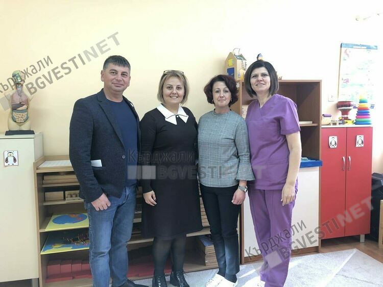 По инициатива на ротарианците от Момчилград започват безплатни прегледи на зъбчетата на децата в региона