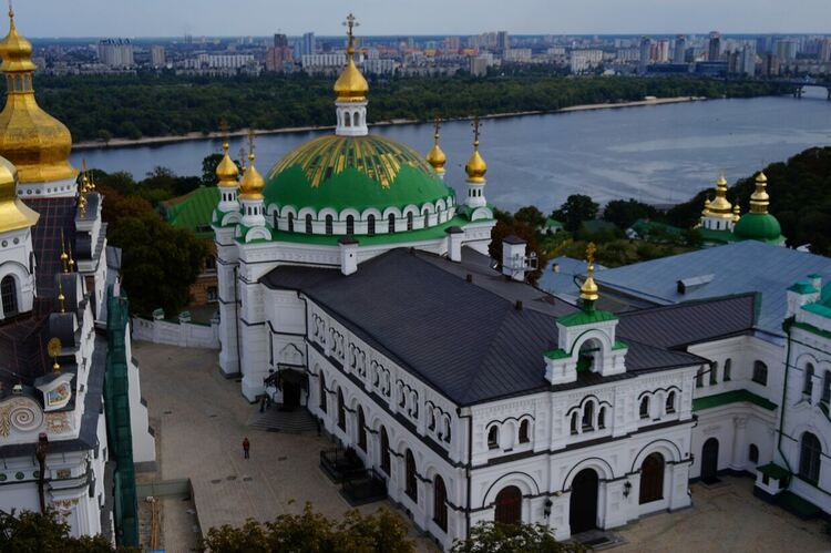 Законопроект забранява Украинска православна църква под юрисдикцията на РПЦ