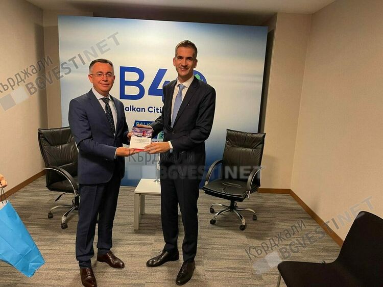 Кметът на Кърджали ще участва днес в  среща на  върха на B40 в Атина