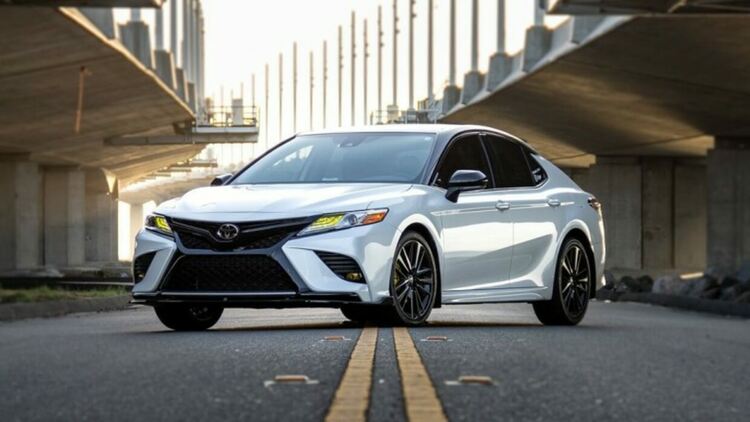 Защо Toyota спира продажбата на Camry в Япония