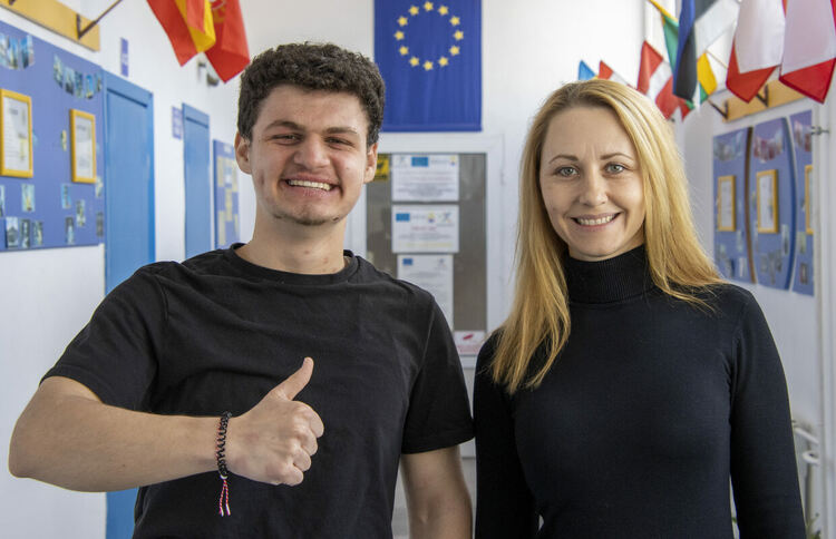 Сейрула от "Славейков" е четвърти по английски в страната