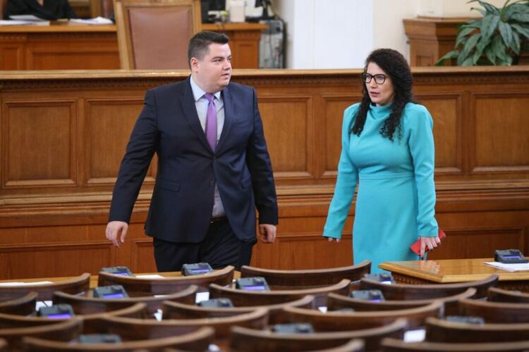 Стою Стоев от ПП-ДБ бе избран за председател на Комисията по правни въпроси