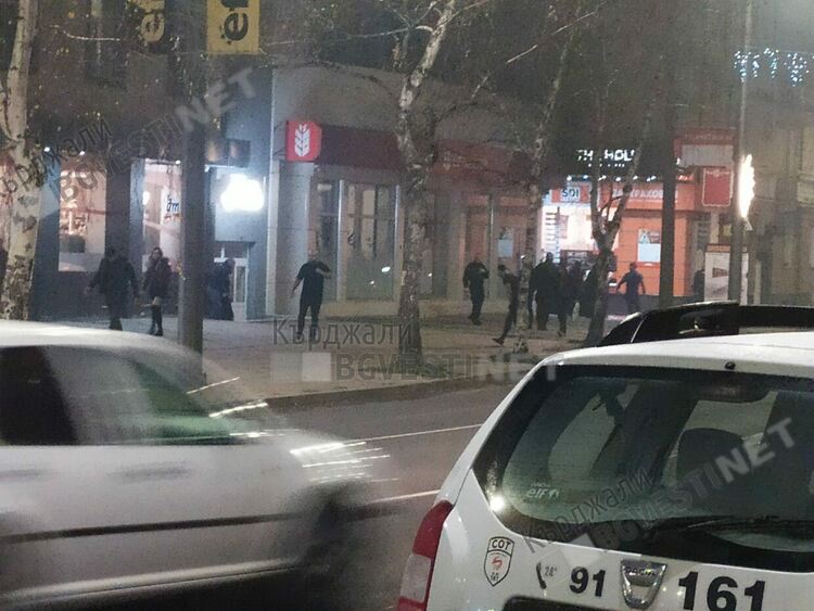 Жесток среднощен побой между две младежки компании в Кърджали,момиче е в болница