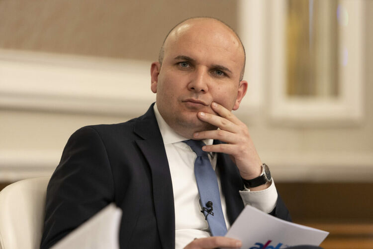 Отлагане на гласуването на доклада за Република Северна Македония в Европейския парламент поиска Илхан Кючюк