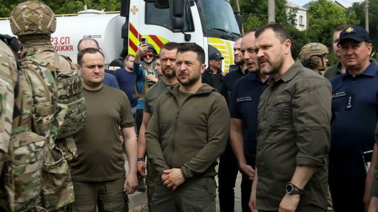 Зеленски: Украйна напредва във всички посоки на фронта