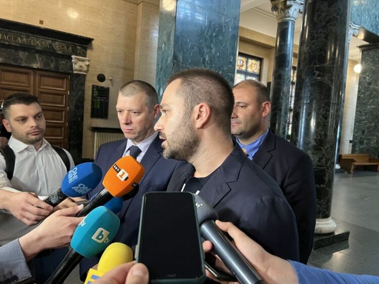 Арестуваният съдия бил задържан с белязани пари