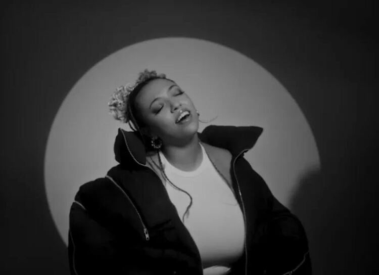 Новият албум на Махалия - класически и искрен R&B