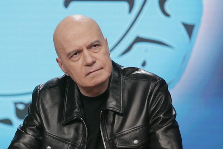 Убийството на Алексей Петров е възможно да се окаже политическо, смята Слави Трифонов