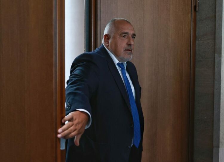 Не трябва да бъдем спокойни, заяви Борисов след председателската среща в НС