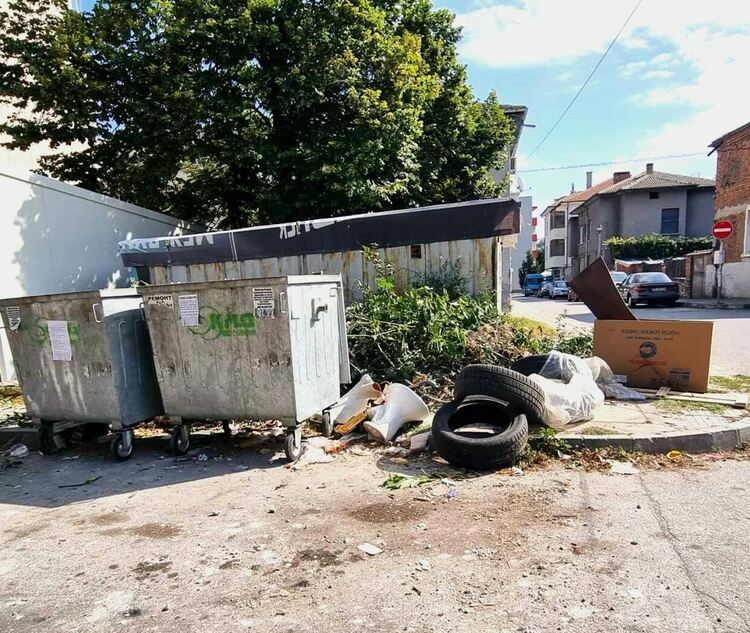 Акция за събиране на едрогабаритни отпадъци и непотребни мебели в Асеновград