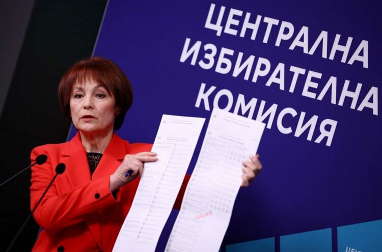 ЦИК няма отговор по казуса с предложени за заличаване адресни регистрации