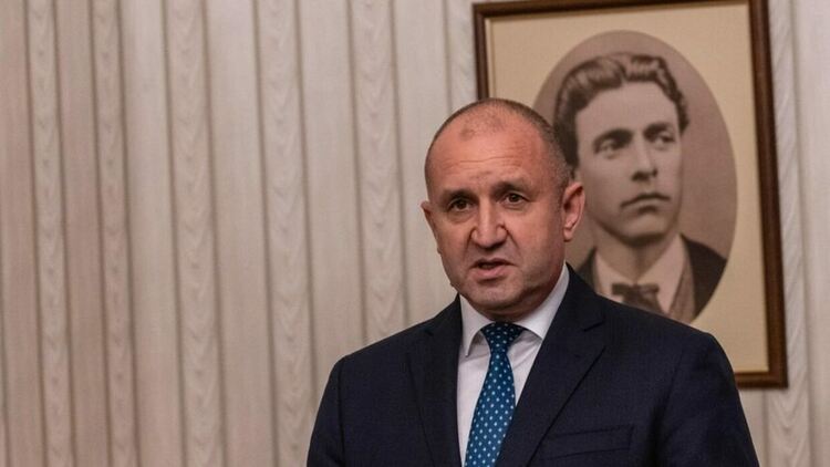 Президентът сезира Конституционния съд за таксата за пренос на руски газ