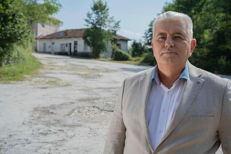 В отговор на Николай Мелемов