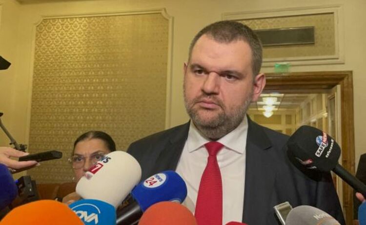 Пеевски към здравния министър: Прекратете незабавно кризата с инсулина