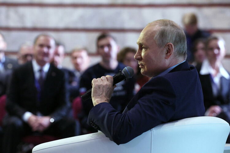 Ройтерс: Путин ще остане на власт и след 2024 г. 