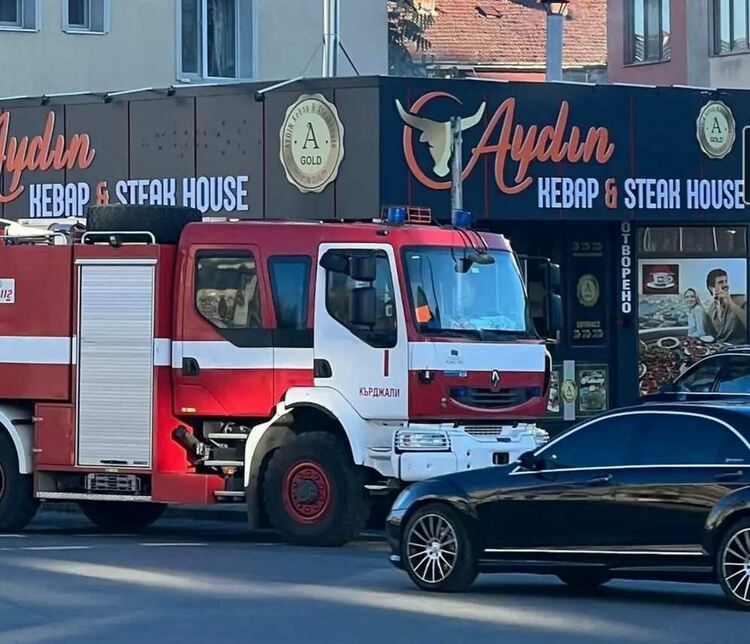 Застудя,горяха жилища и заведение в Кърджали
