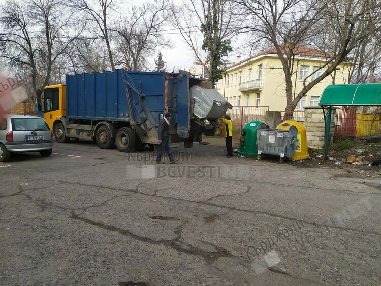 Трайна тенденция към намаляване на вакантните работни места в Кърджали,търсят се сметосъбирачи