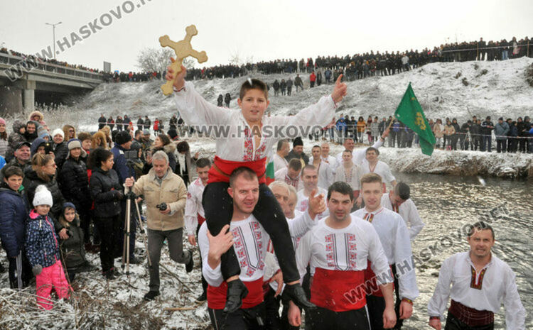 1460 именици в община Хасково на Йордановден