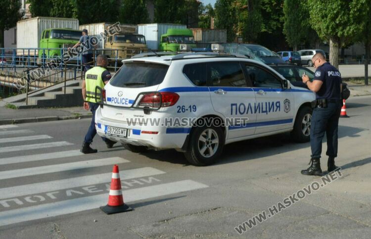 Дрогиран водач блъсна пешеходка, освободиха за домашно лечение ранената от кола на EVN