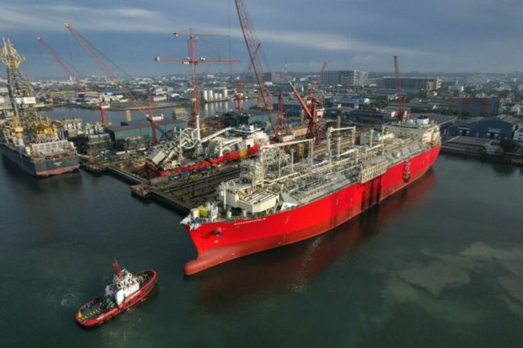 Доставен е първият тестови газ за LNG терминала край Александруполис
