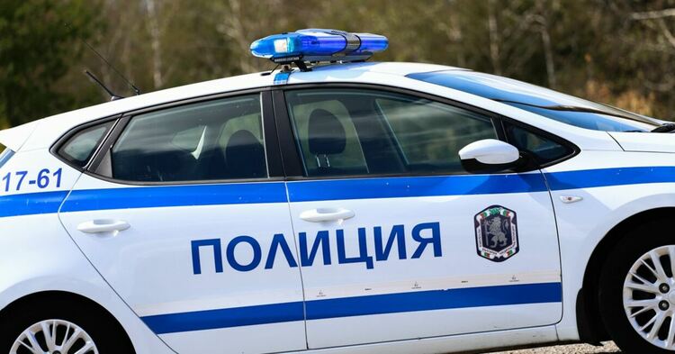 Перничанин на 25 години е задържан за причиняване на телесна повреда на майка си