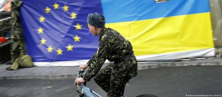 Милиарди от ЕС, за да има Украйна полиция, армия и болници