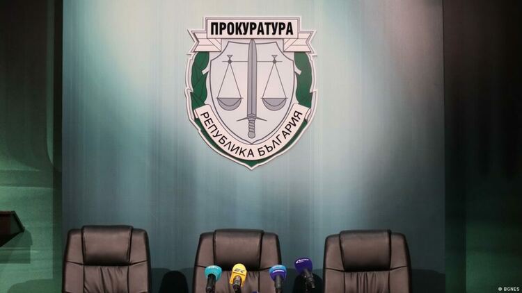 Нотариуса и Еврото: А кои са съдиите и прокурорите в мрежата