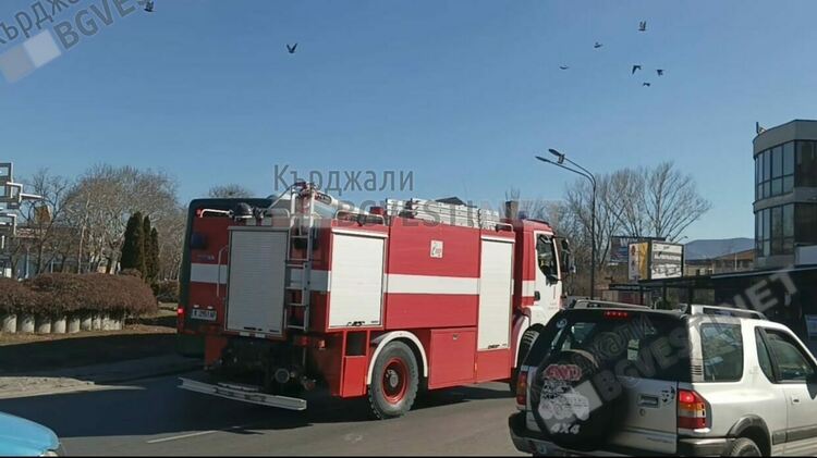 Пловдивски тир блокира  пътя на пожарна на Кръговото на Автогарата,отнесе го от полицията