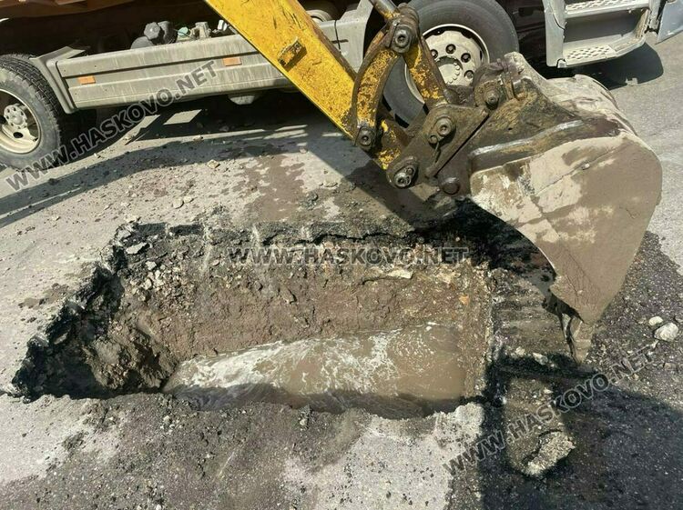 Хасковски квартали без вода заради авариен ремонт на бул. „Васил Левски“