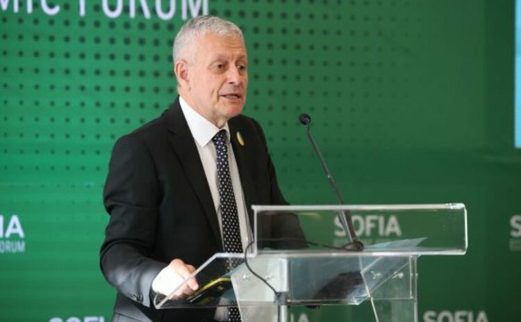 Паси: Русия няма да се промени, няма хора