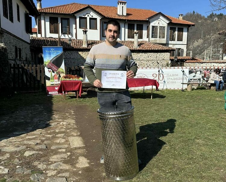 И най-доброто червено вино в Златоград е…. на Живко Аргиров!