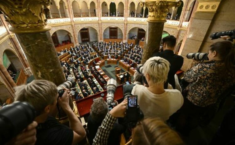 Унгарският парламент ратифицира присъединяването на Швеция към НАТО