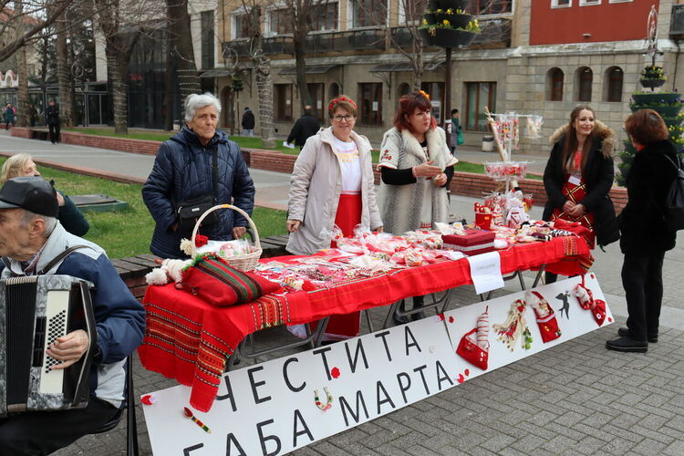 Домът за стари хора в „Кенана“ с благотворителна първомартенска кампания 