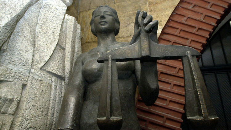 Как липсата на данни прави възможни безобразията в прокуратурата