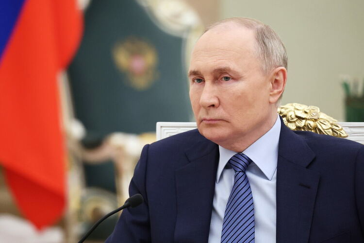 Започнаха президентските избори в Русия, Путин ще надмине Сталин