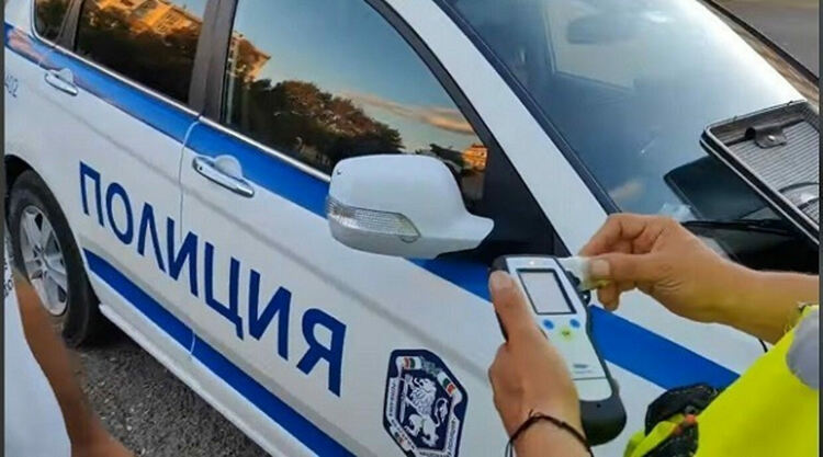 Заловиха след гонка хасковлийка пила и без книжка зад волана