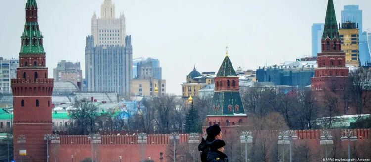 Изборите в Русия: Индулгенция за Путин и режима
