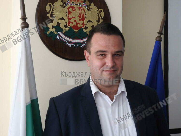 Областният управител на Кърджали Никола Чанев поздрави мюсюлманите за Рамазан Байрама