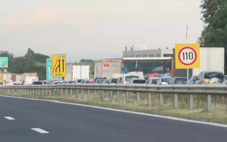 Свалят със закон скоростта на магистралите в България до 130 км/ч