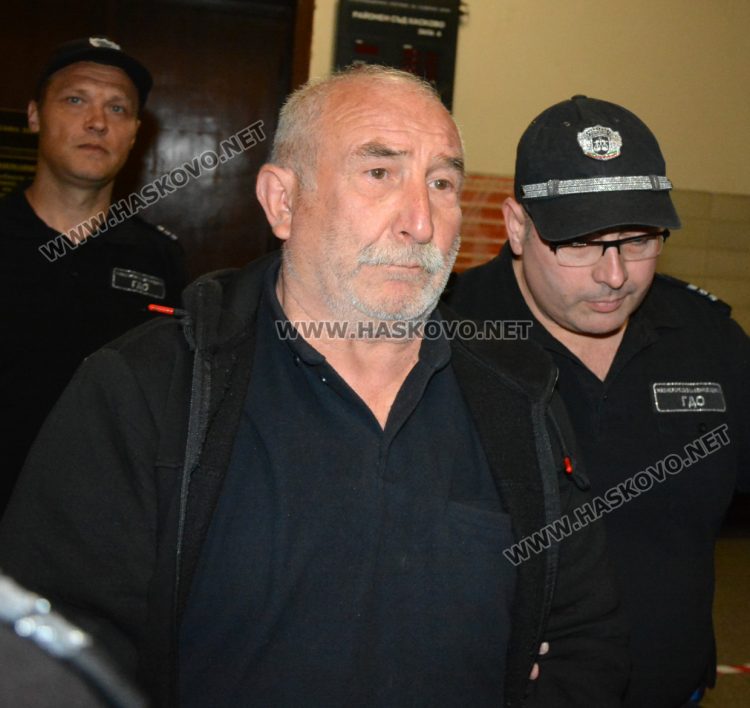 Тирът с 403 кг хероин в матраци бил натоварен преди 15 дни и минал няколко граници 