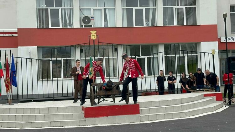 „Иновации в действие“ представи „Славейков“ на гостите си	