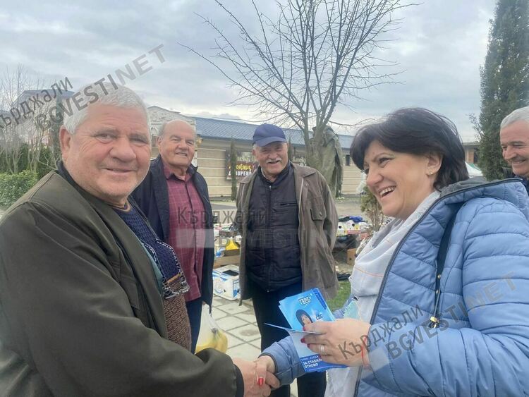  Цвета Караянчева води листата на ПП ГЕРБ в Кърджали,младите гербери нахъсани за победа
