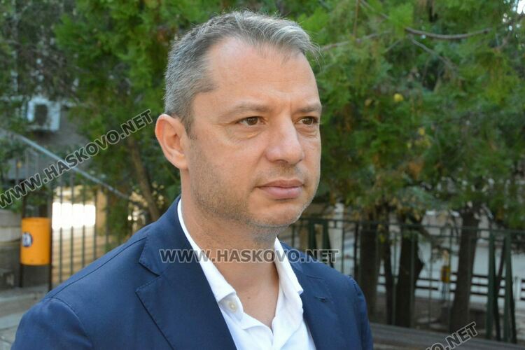 Делян Добрев ще води листи с кандидати за депутати в Хасково и Разград