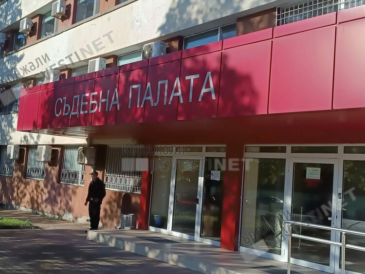 Бияч на полициаи от Резбарци се призна за виновен, размина се с глоба от един бон