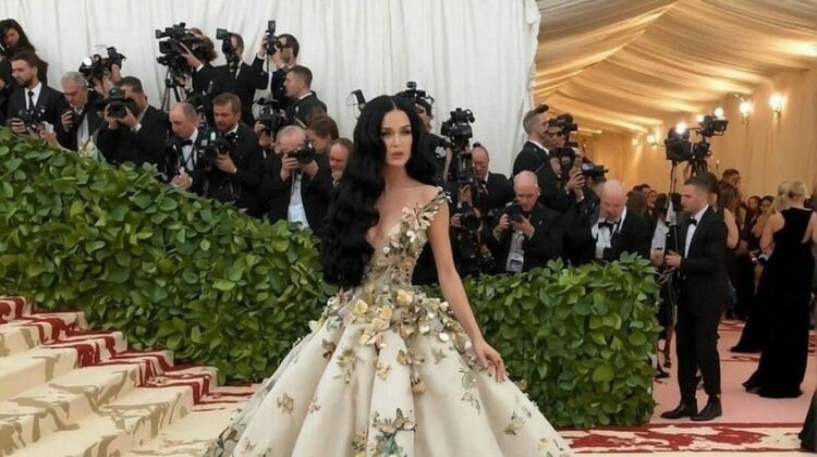  ИИ заблуди и майката на Katy Perry със снимка от бала Мет Гала