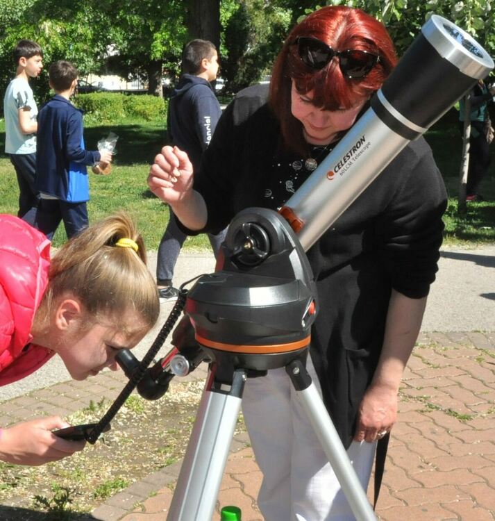Слънцето и луната във фокуса на наблюдения на площад „Свобода“